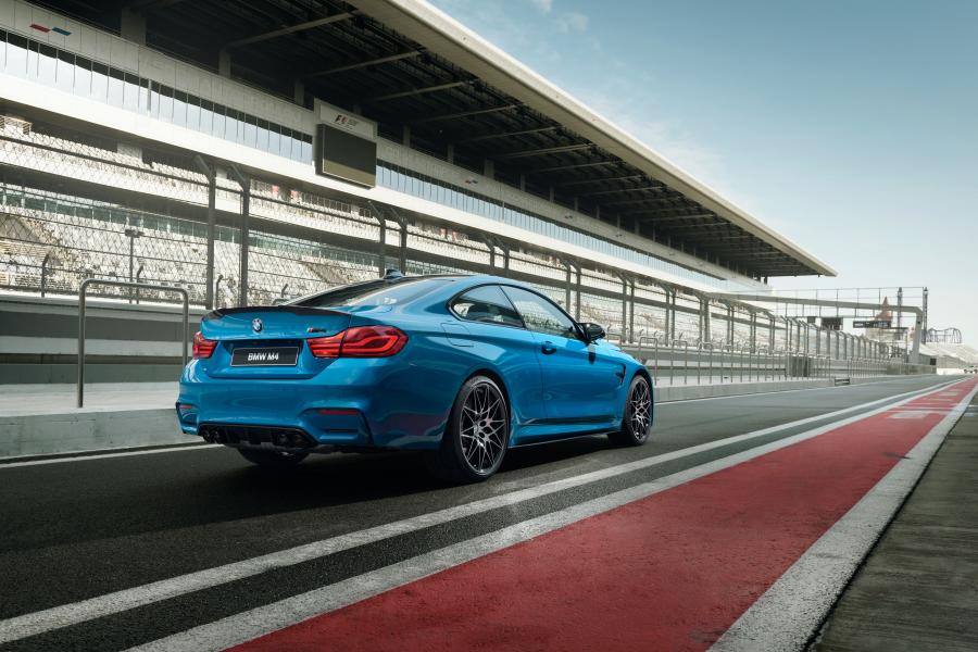  BMW M4 Coupe Competition 2017 года  (RU) (фото 14 из 15)